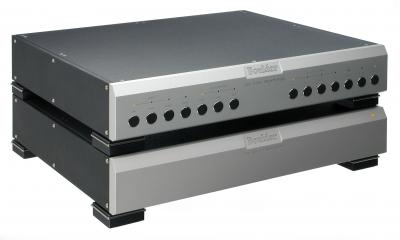 Boulder Amplifiers, Inc. 2008 Phono Preamplifier photo 1